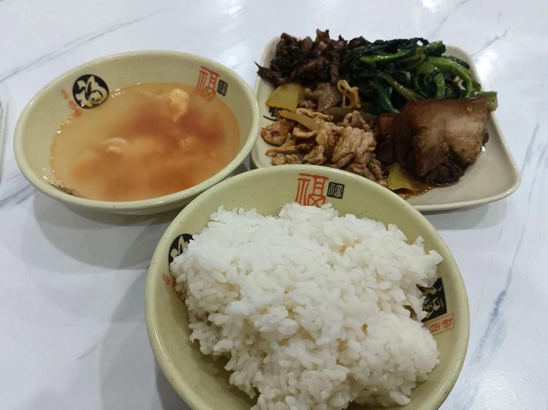 如何选择一家靠谱的外卖配送服务？